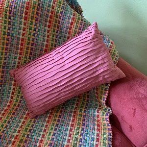 🐳 4 for $12 Pleated accent pillow dusky coral